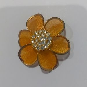 Beautiful gold n rhinestones brooch